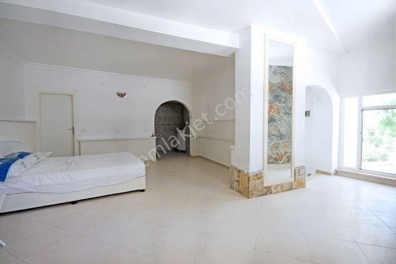 Alanya Kestel Mah.full Manzaralı Eşyalı Satılık 7+3 Villa - Görsel 21