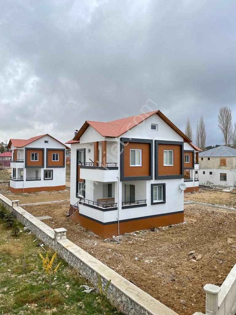 Erdemli Sarıkaya Satılık Villa İmarlı Erdemli Sarıkaya Yaylasında 160 M2 Lüx Villa 500 M2 Müstakil Arsa