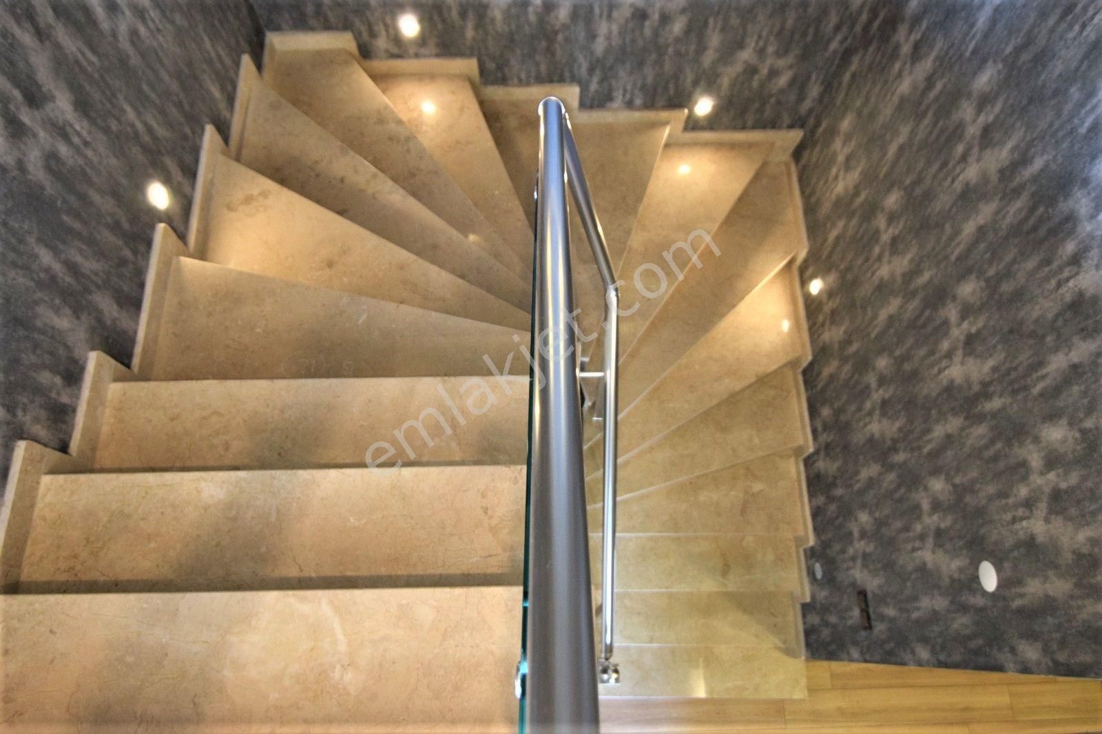 Gümüş'den Geniş Bahçe Kullanımlı Ultra Lüks Tek Başına 4+1 Villa - Görsel 25