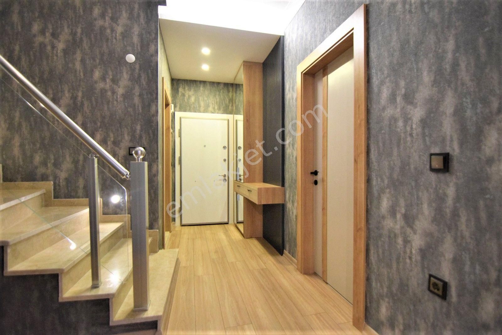 Gümüş'den Geniş Bahçe Kullanımlı Ultra Lüks Tek Başına 4+1 Villa - Görsel 15