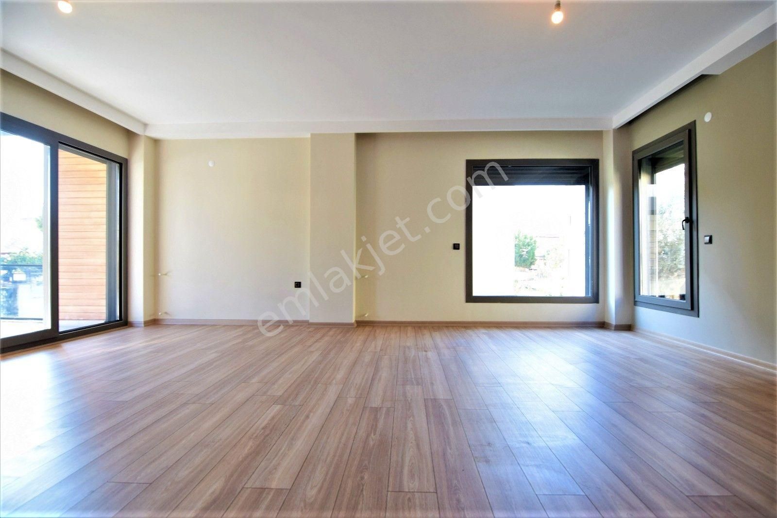 Gümüş'den Geniş Bahçe Kullanımlı Ultra Lüks Tek Başına 4+1 Villa - Görsel 9