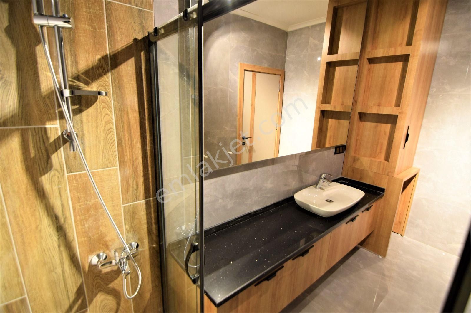 Gümüş'den Geniş Bahçe Kullanımlı Ultra Lüks Tek Başına 4+1 Villa - Görsel 34