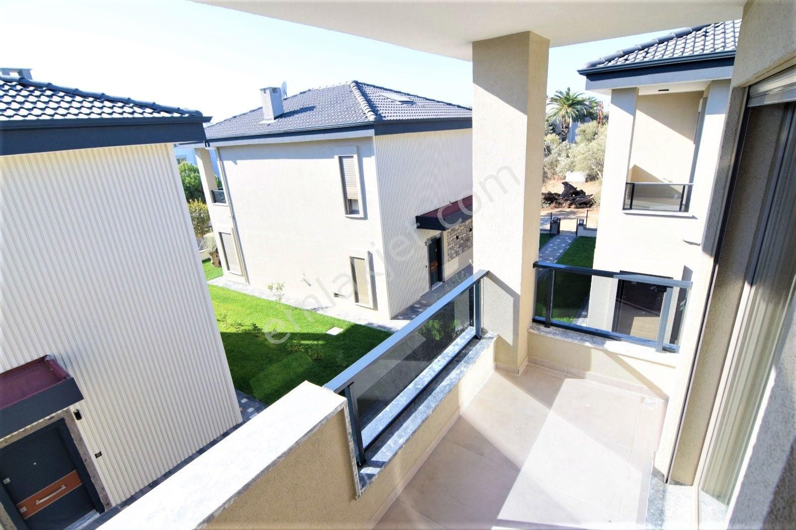 Gümüş'den Geniş Bahçe Kullanımlı Ultra Lüks Tek Başına 4+1 Villa - Görsel 28