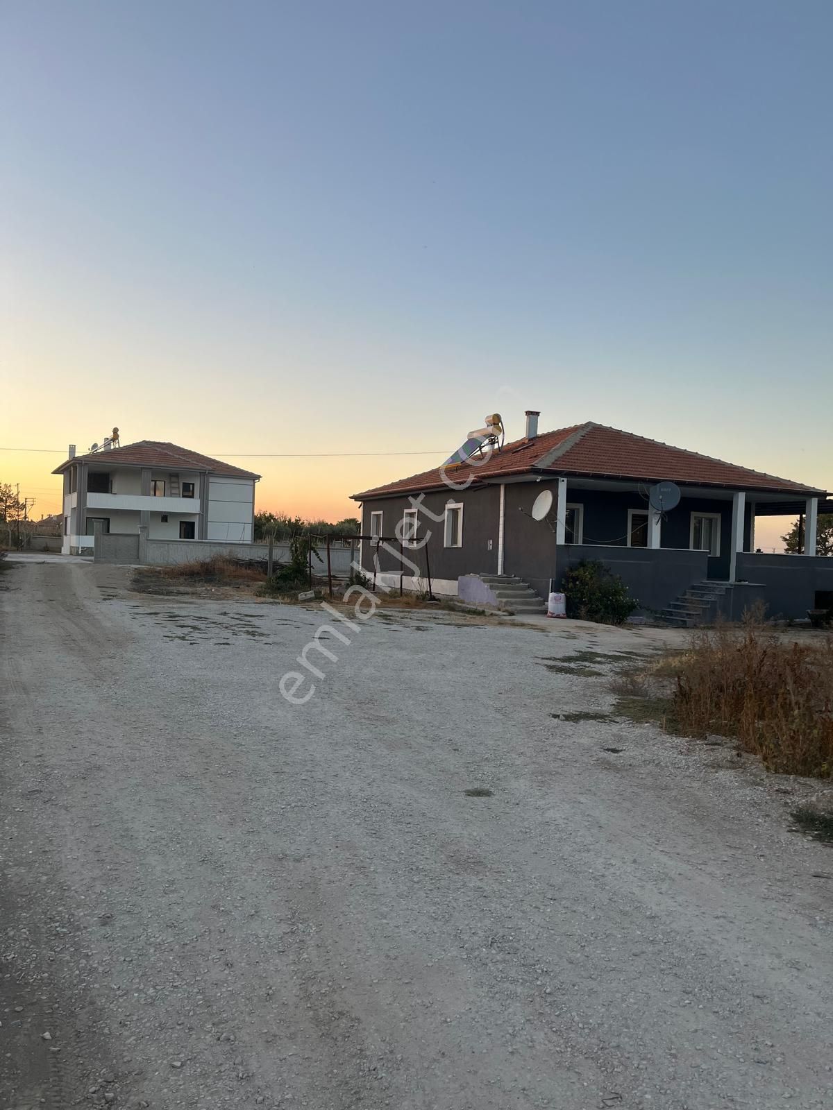 Belceağaçta 6 Evlek Tarla İçinde Ahırlı Satılık Müstakil Ev - Görsel 4