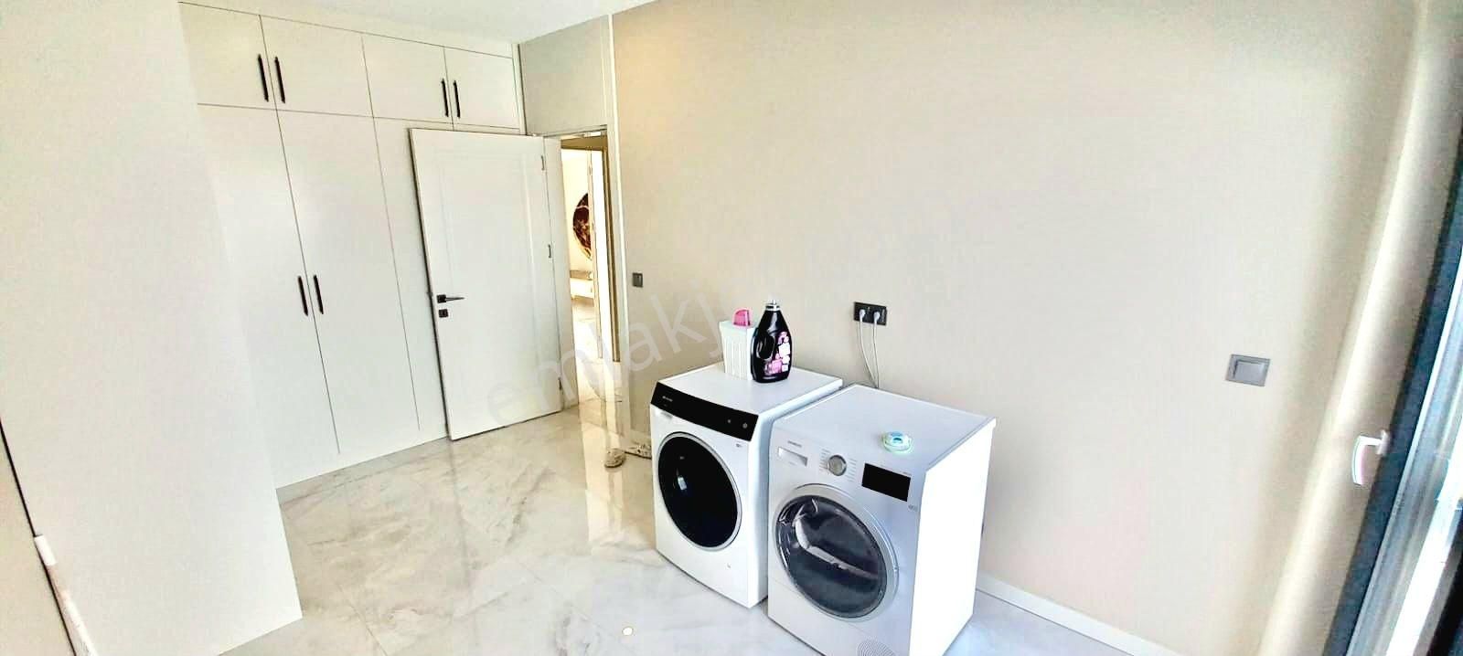 Antalya Döşemealtı Altınkalede Güvenlikli Sitede Yerden Isıtmalı Özel Yapılmış 4+1 Satılık Villa - Görsel 19