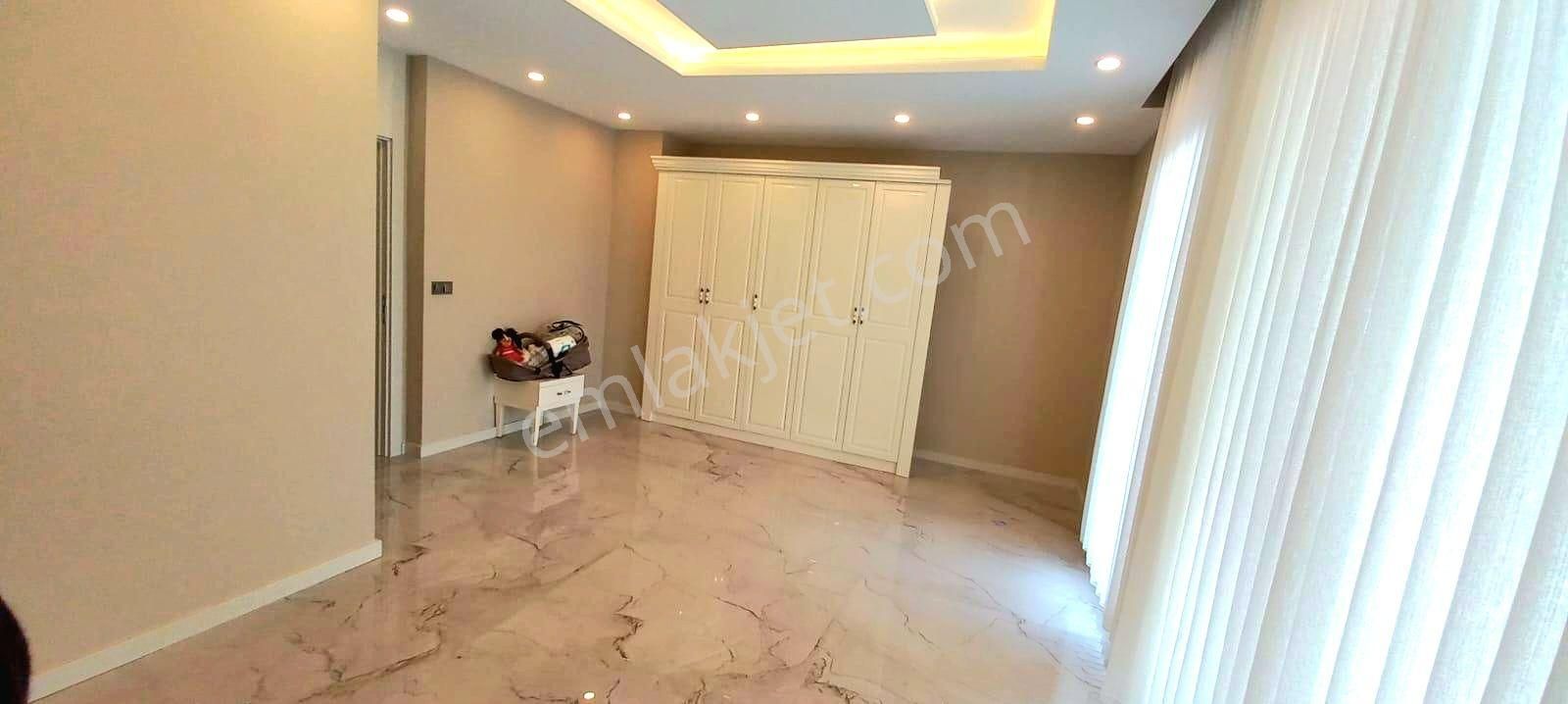Antalya Döşemealtı Altınkalede Güvenlikli Sitede Yerden Isıtmalı Özel Yapılmış 4+1 Satılık Villa - Görsel 23