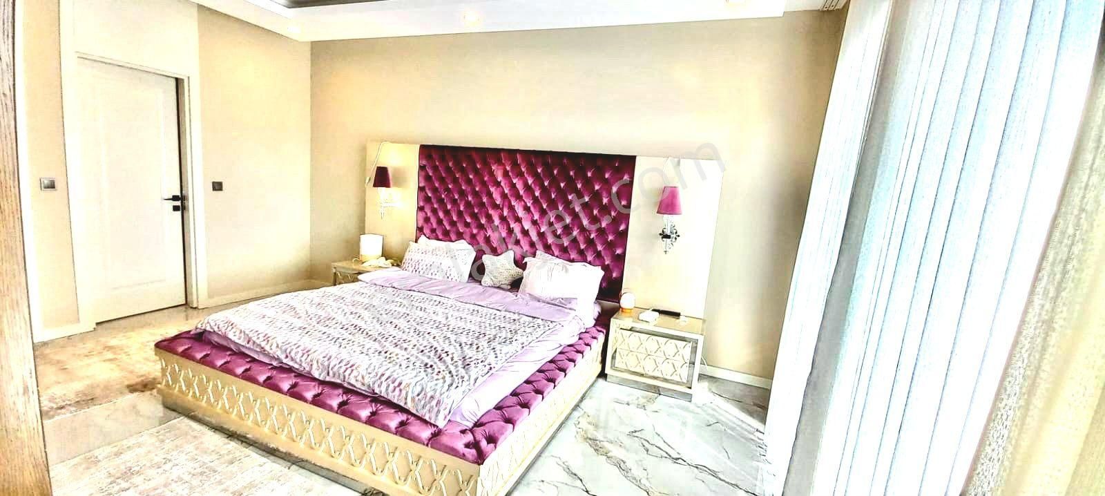 Antalya Döşemealtı Altınkalede Güvenlikli Sitede Yerden Isıtmalı Özel Yapılmış 4+1 Satılık Villa - Görsel 13