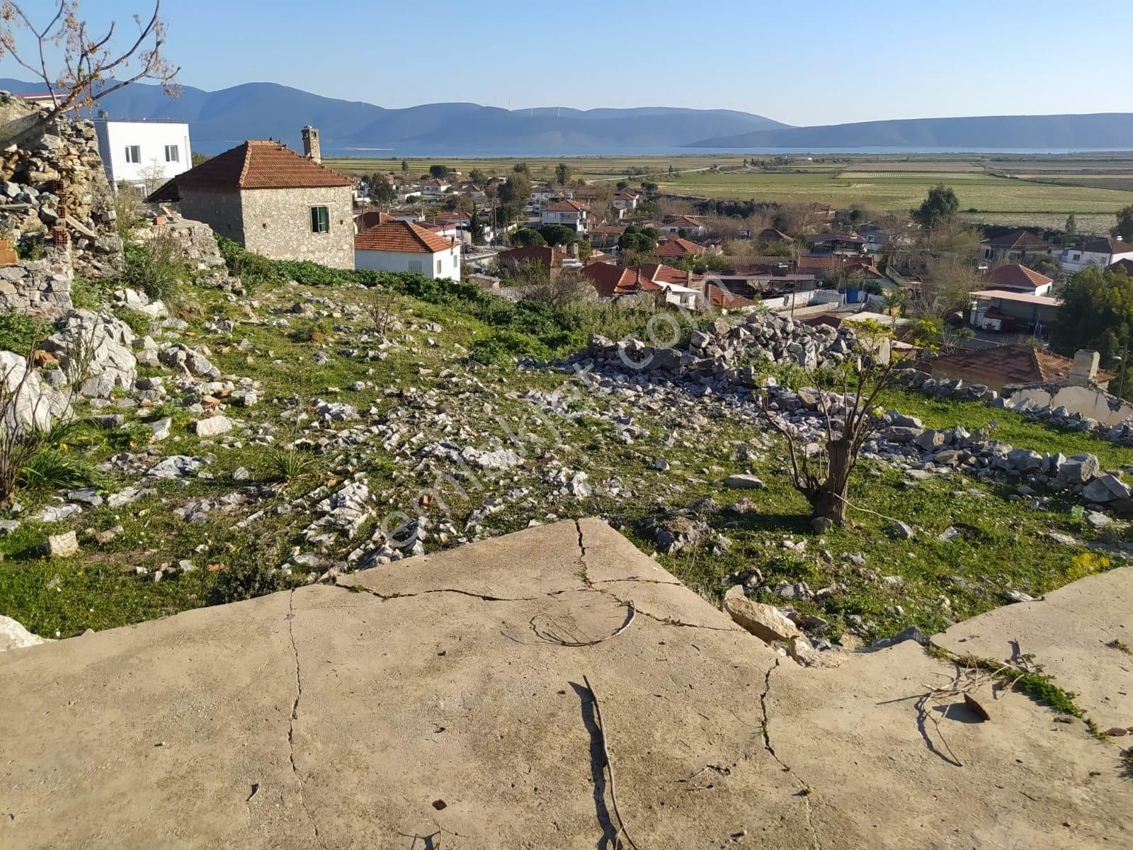Serçin Köyü Söke De Satılık Eski Ev Ve Arsası - Görsel 3