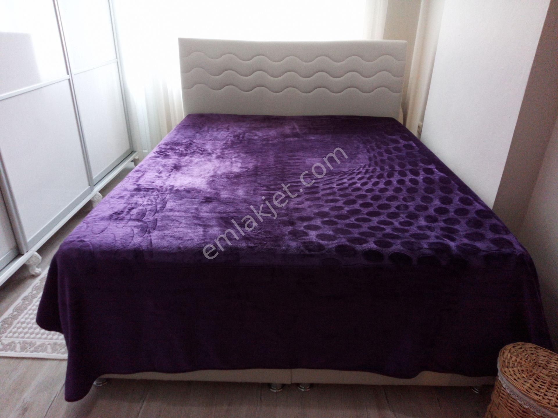 https://imaj.emlakjet.com/listing/13041513/FF2D41A0CEFD523F3BAE1804C451589313041513.jpg