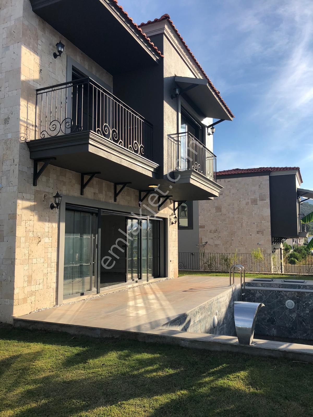 Kuşadası Güzelçamlı Satılık Villa Kuşadası Güzelçamlıda Kiralık Sıfır Özel Havuzlu Tek Müstakil Villalar