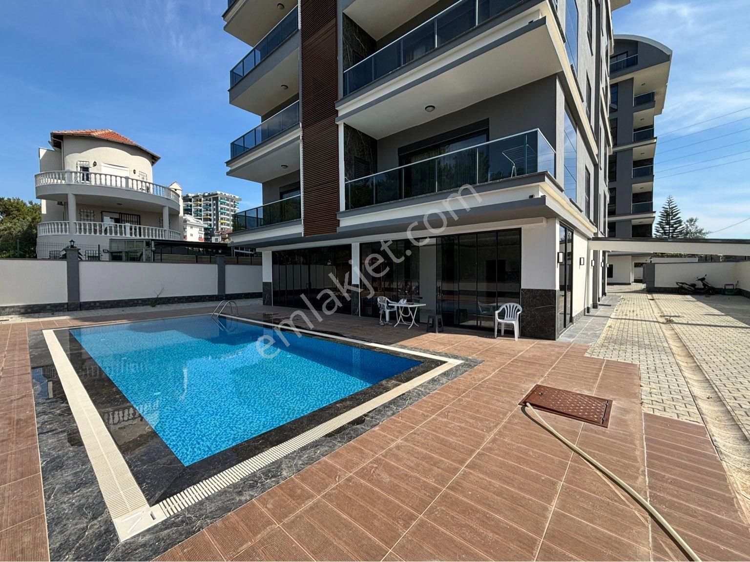 Avsallarda Full Eşyalı 1+1 Sıfır Daire - Görsel 13