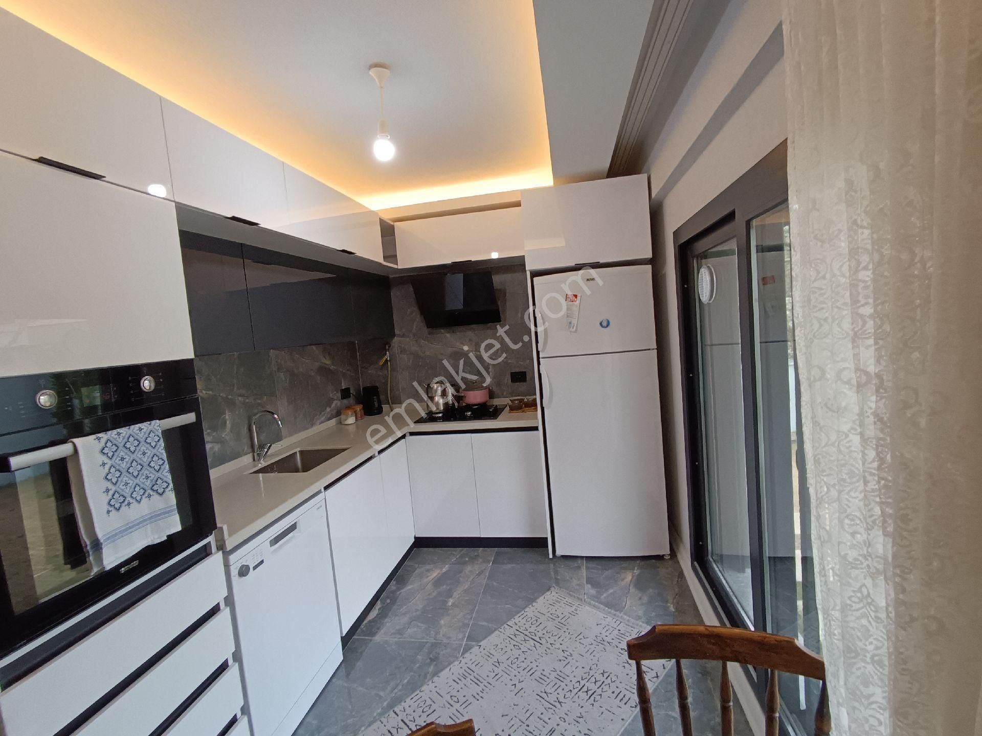 Torbalı İnönü Satılık Villa Viya Emlaktan Satılık 5+1 Triblex Lüx Villa