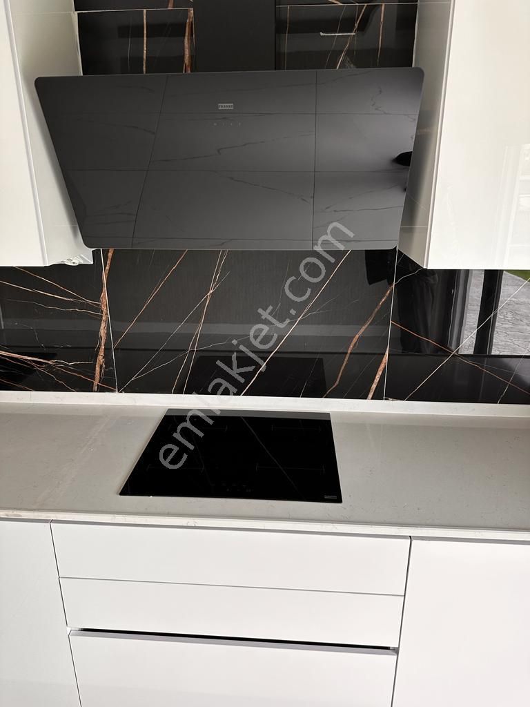 https://imaj.emlakjet.com/listing/13131016/68E1F6D96754AD82127222D4F3B46DA013131016.jfif