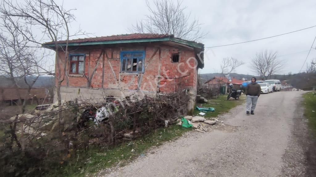 Bilgin Emlak Satılık Müstakil Ev 2 Katlı 3+1 120m2 500 M Bahçe Dahil - Görsel 3