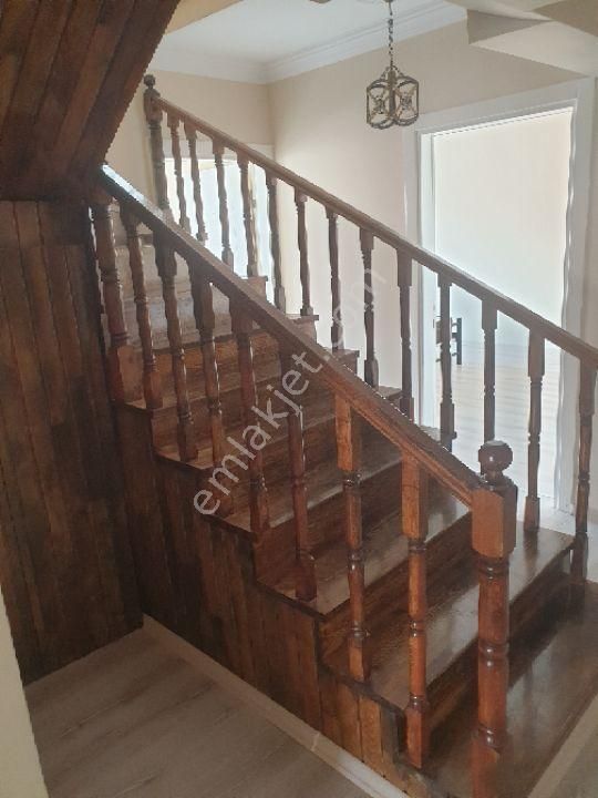 Kırşehir Merkez Kervansaray Kiralık Daire SAHİBİNDEN HASTANE ARKASINDA BAKIMLI MASRAFSIZ YENİ KİRALIK 5+1 DAİRE