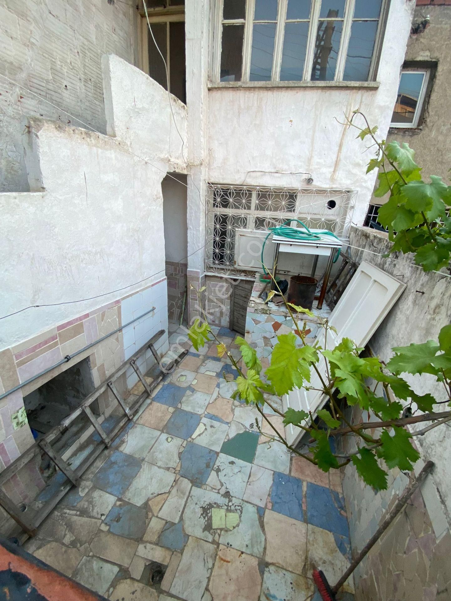 Acil Konak Gültepe 26 Ağustos Mah.de 5 Daire 1 Dükkanlı Komple Satılık Müstakil Bina - Görsel 13