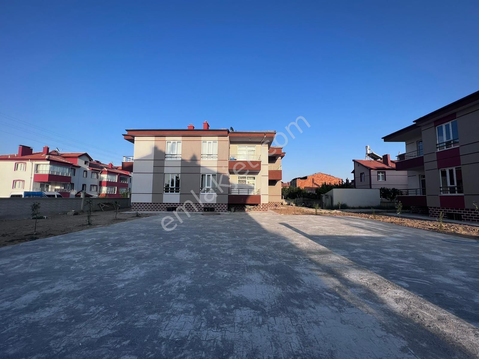 https://imaj.emlakjet.com/listing/13159279/57E43FF5388139590EB0A428068E635F13159279.jpeg