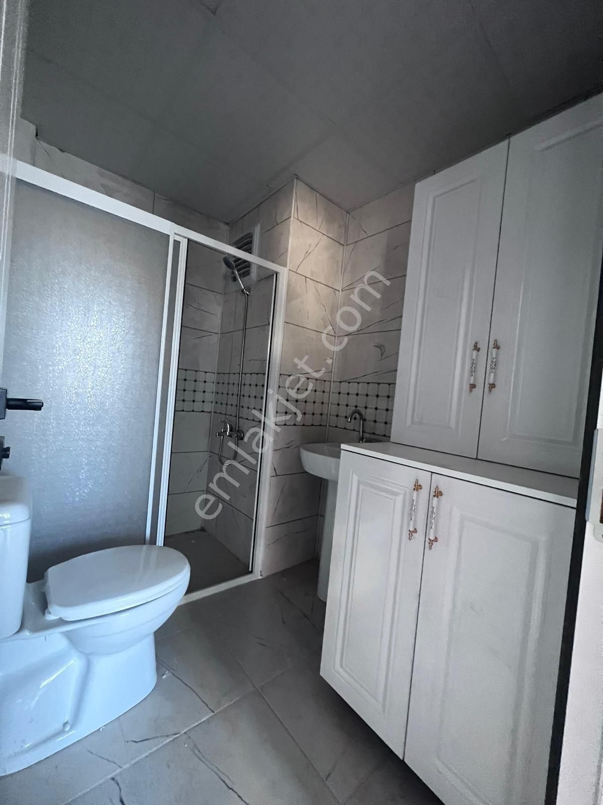 https://imaj.emlakjet.com/listing/13159279/796C2A969BE86CFD6119278FEE08A0BD13159279.jpeg