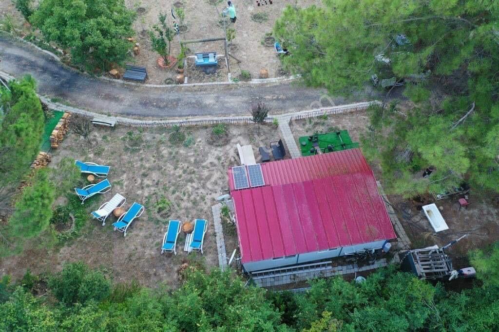 Muğla Marmaris Çamlı Köyünde 2.228m2 Satılık Tarla+ev - Görsel 2