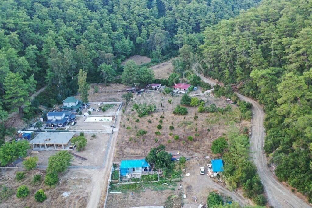 Muğla Marmaris Çamlı Köyünde 2.228m2 Satılık Tarla+ev - Görsel 10