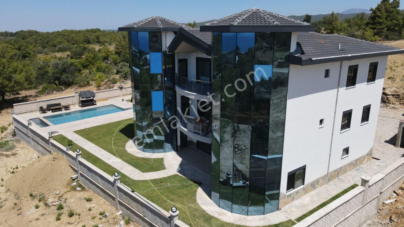 Alanya İncekum Satılık Daire Alanya İncekum Da Satılık Ful Deniz Manzaralı Trıblex Villa