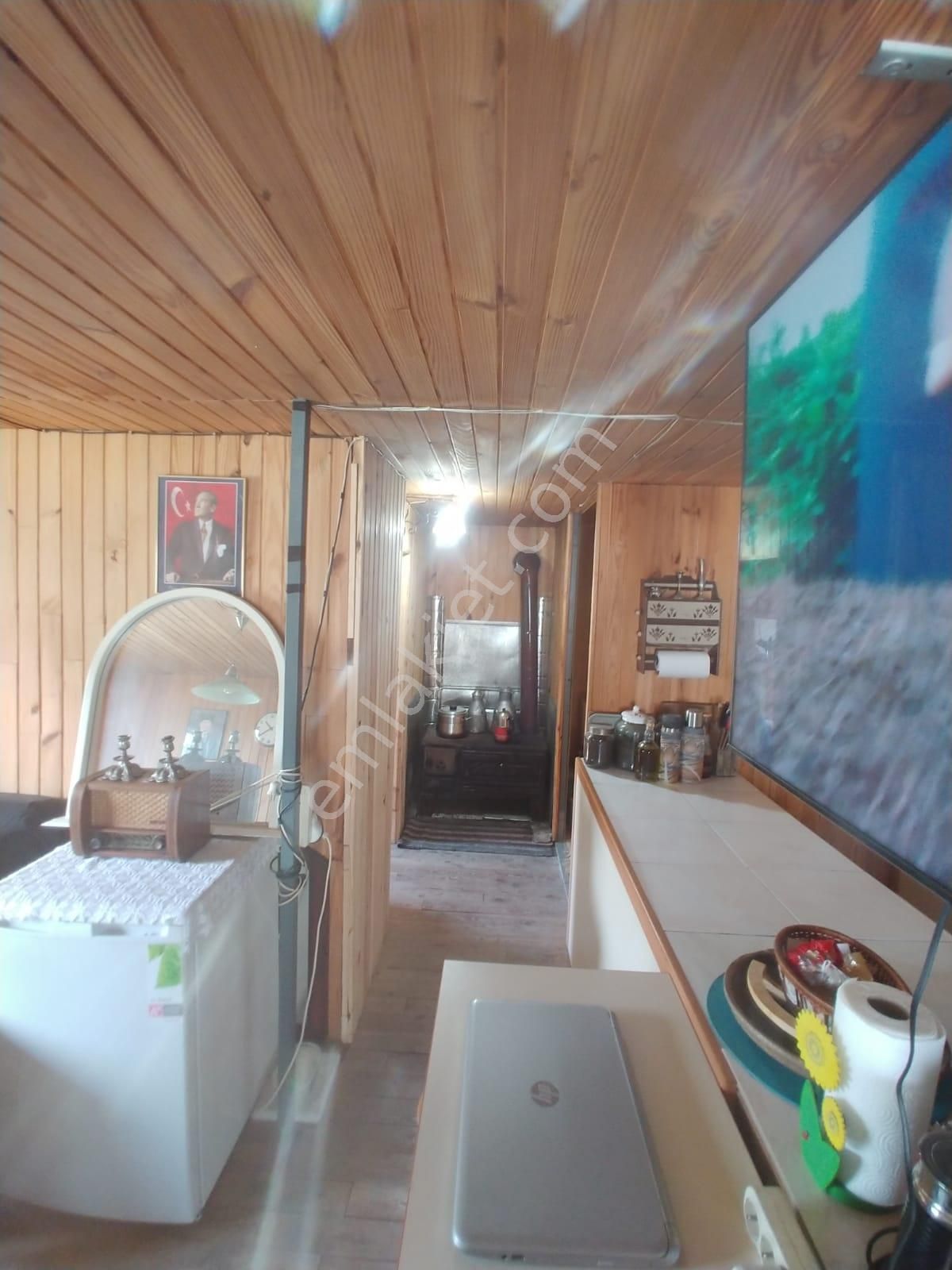 Foca Ilipinar Koyü Mustakil Bahceli Ev - Görsel 3