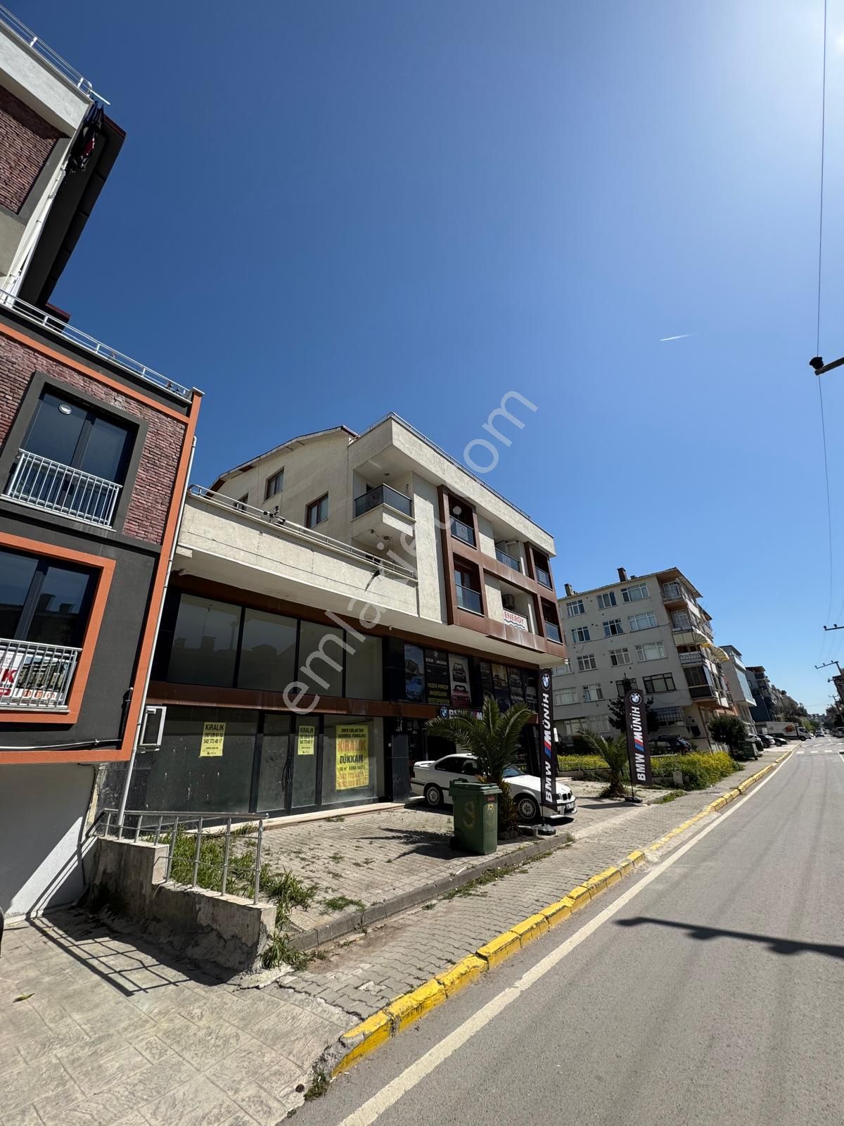 Emek Emlak'tan Körfez Mimar Sinan Mah.de Kiralık Dükkan-işyeri