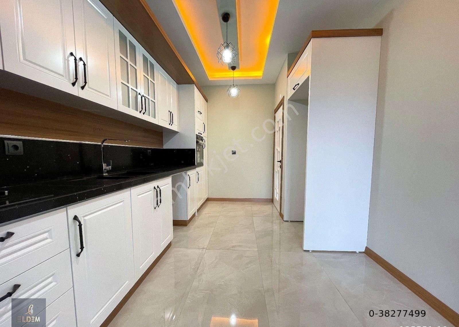 Venüs Gayrimenkul'den,güre'de Denize300m, 5+1 Geniş Bahçeli Müsakil Villa - Görsel 3
