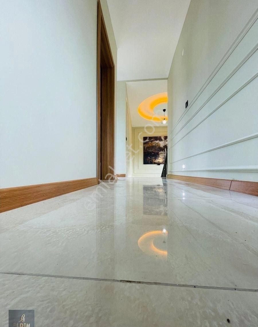 Venüs Gayrimenkul'den,güre'de Denize300m, 5+1 Geniş Bahçeli Müsakil Villa - Görsel 32