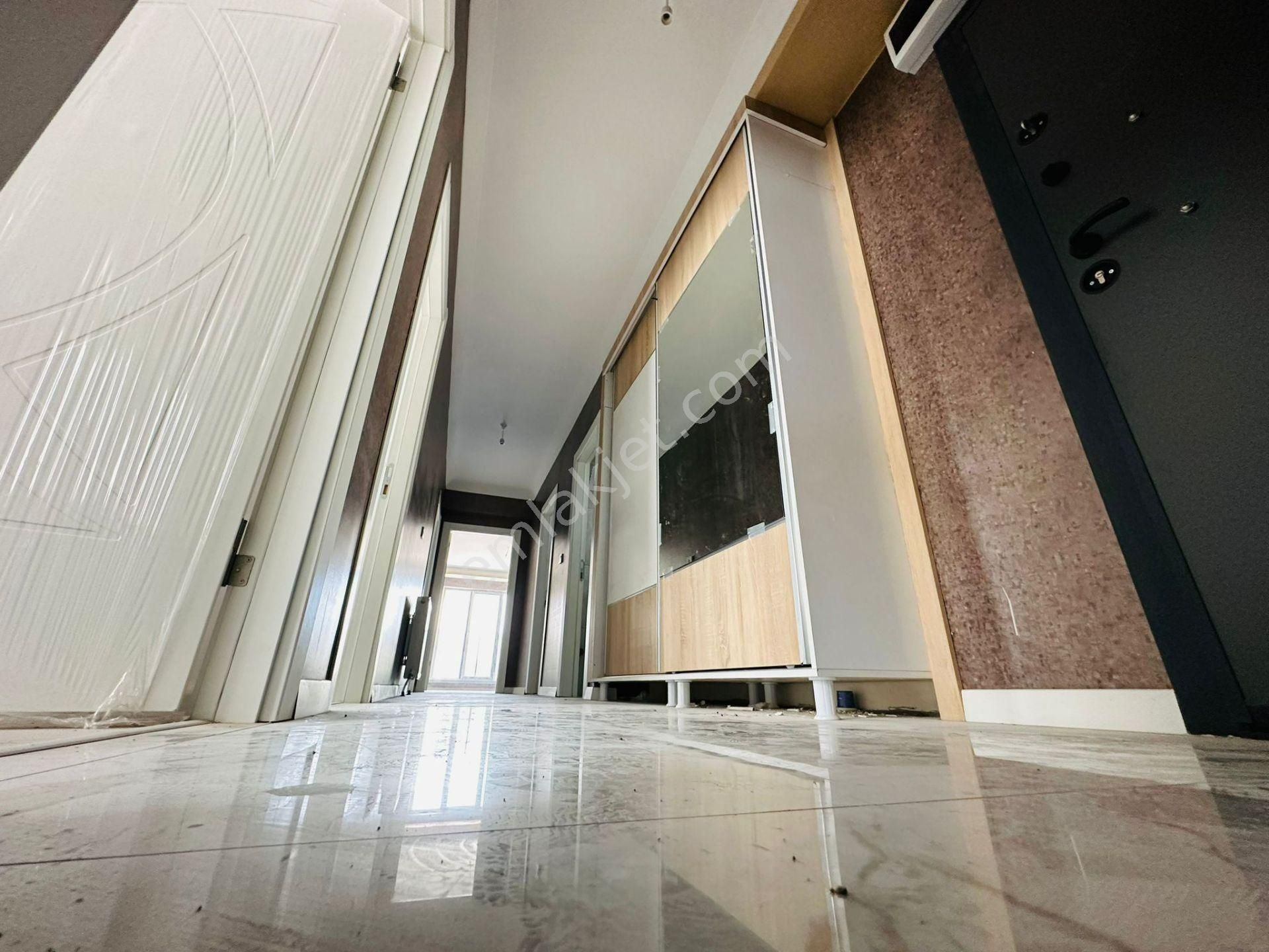 https://imaj.emlakjet.com/listing/13231539/32CE12A76072564AF6CDC48991631C7913231539.jpeg