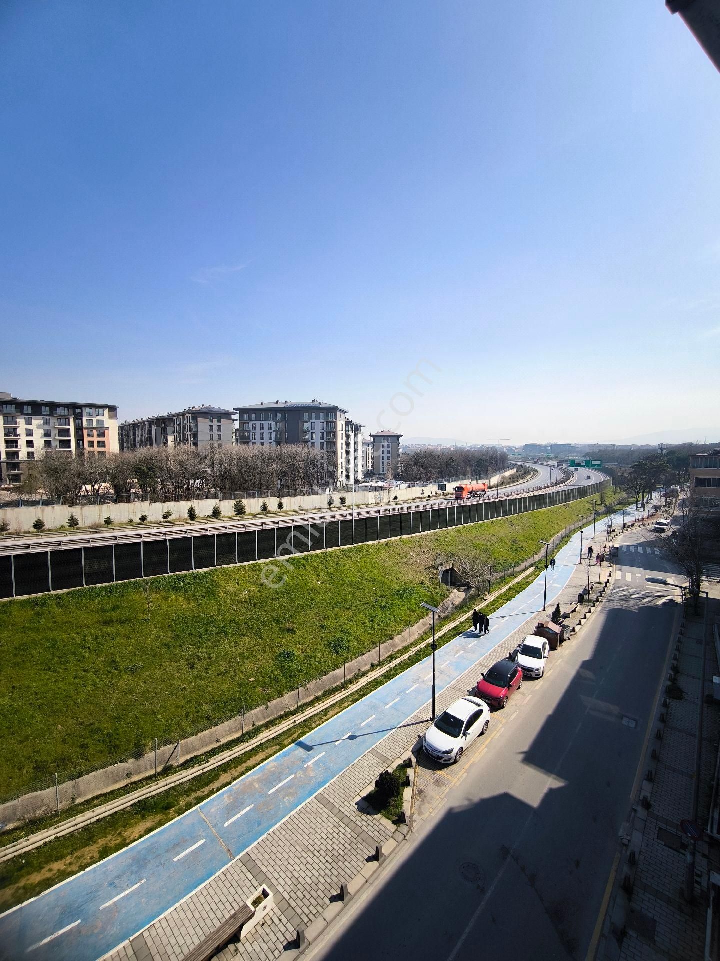 Öğrenciye Uygun Metro Durağına 8 Dk Yürüme Mesafesinde Kiralık Teras Katı - Görsel 31