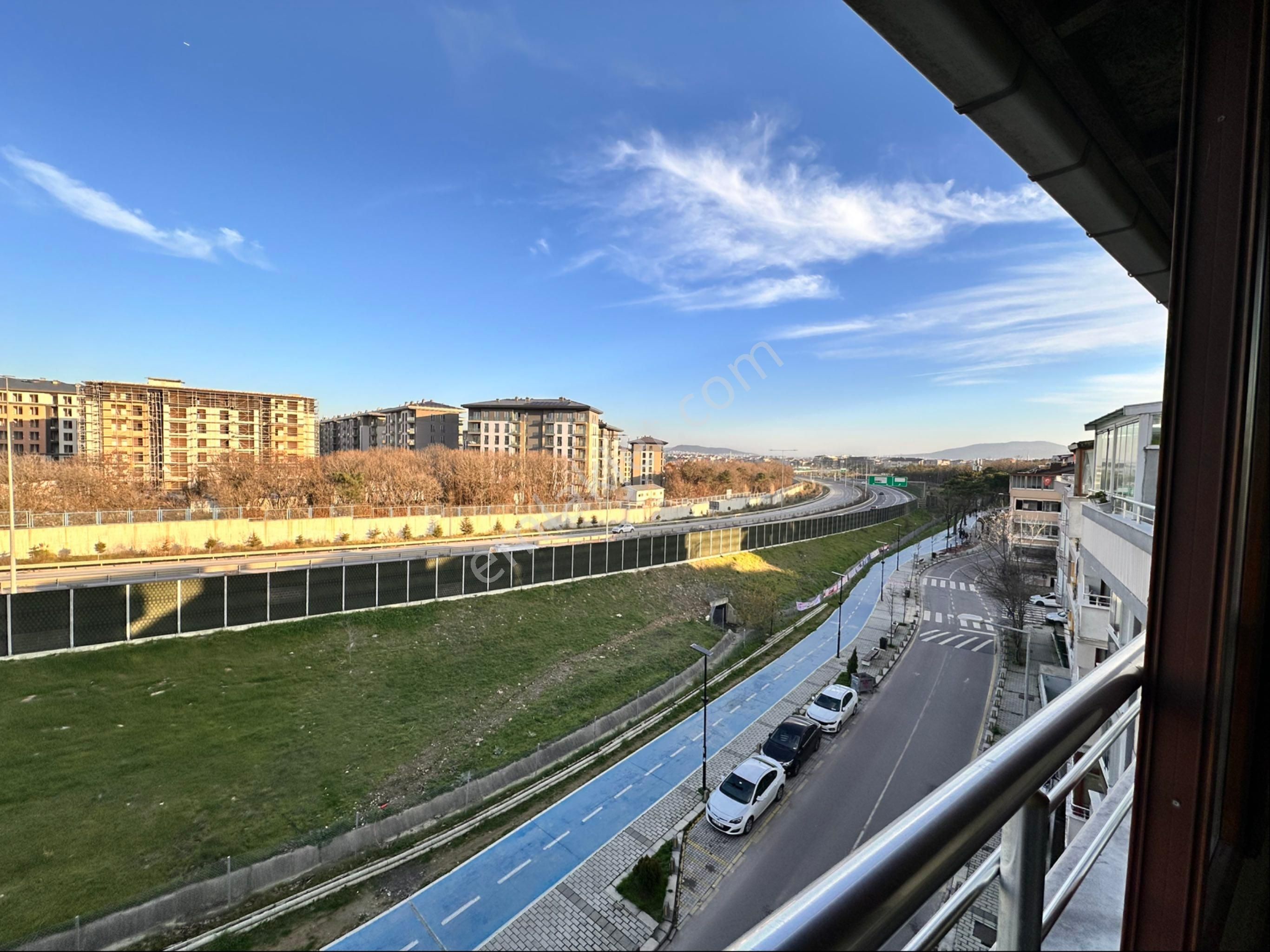 Öğrenciye Uygun Metro Durağına 8 Dk Yürüme Mesafesinde Kiralık Teras Katı - Görsel 29