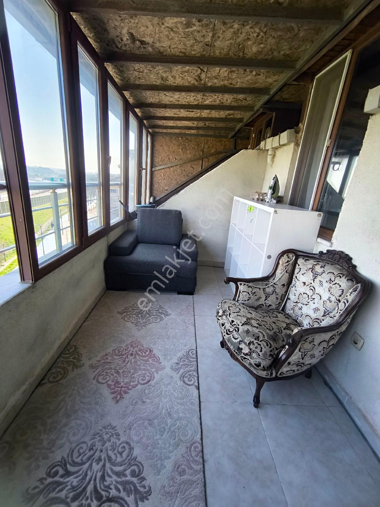 Öğrenciye Uygun Metro Durağına 8 Dk Yürüme Mesafesinde Kiralık Teras Katı - Görsel 34