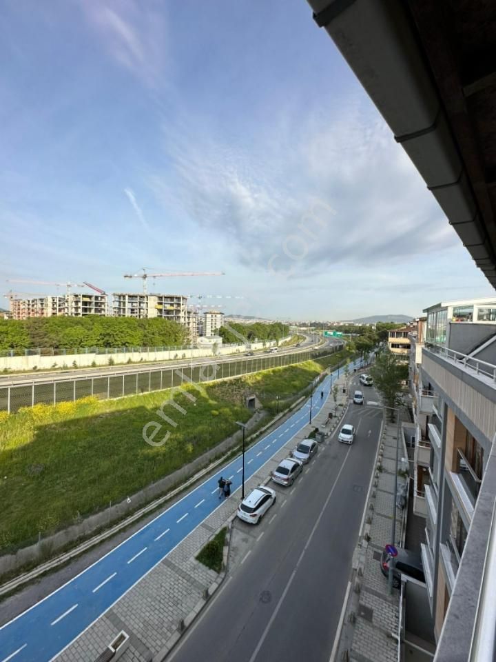 Öğrenciye Uygun Metro Durağına 8 Dk Yürüme Mesafesinde Kiralık Teras Katı - Görsel 6