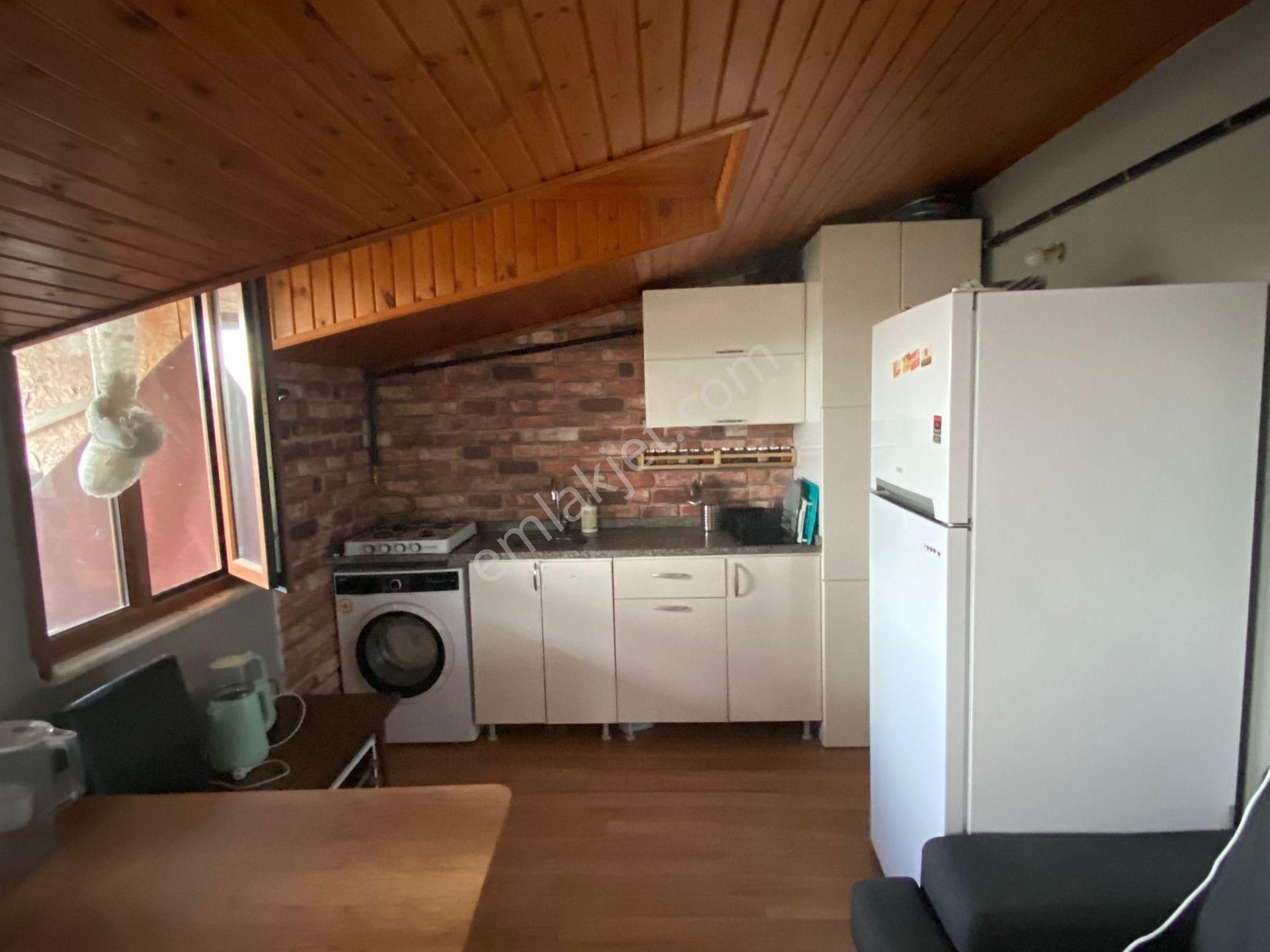 Öğrenciye Uygun Metro Durağına 8 Dk Yürüme Mesafesinde Kiralık Teras Katı - Görsel 17