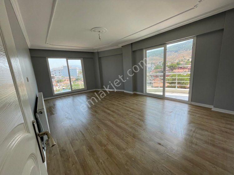 Kınık Osmaniye Satılık Daire  OSMANİYE MAHALLESİNDE SATILIK 3+1 DOĞALGAZLI DAİRE