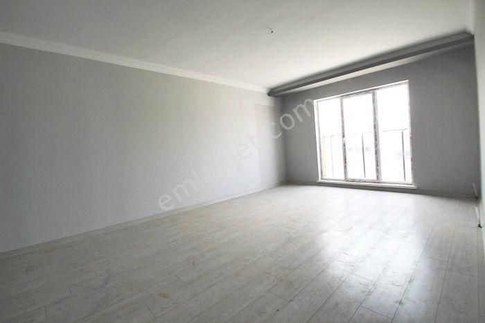 https://imaj.emlakjet.com/listing/13242148/AC683B3D9B615844C04AE8BD9829BE3013093993.JPG