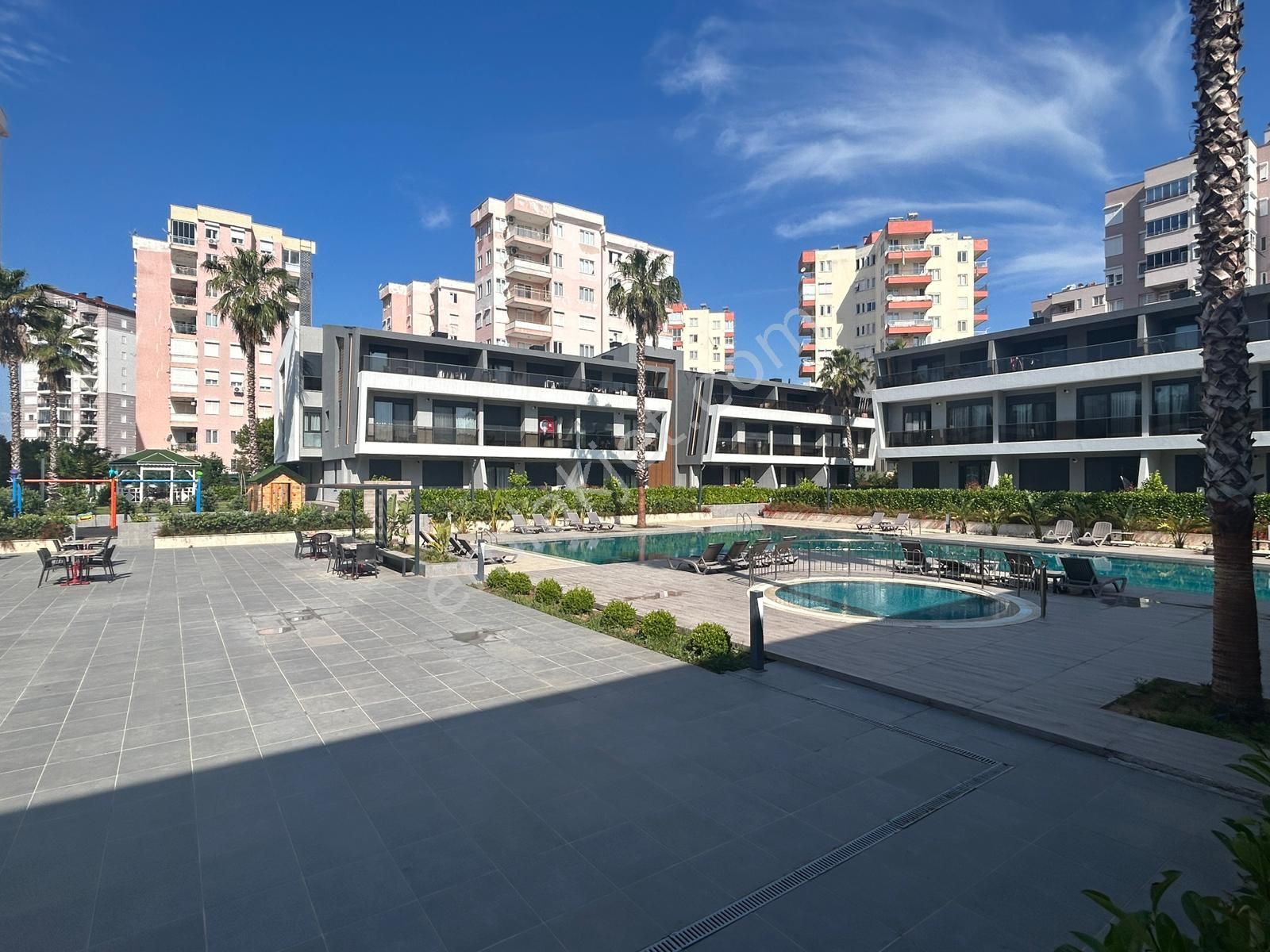 Güzelobada Havuzlu Güvenlikli Site İçerisinde Şık Bahçe Katı - Görsel 15