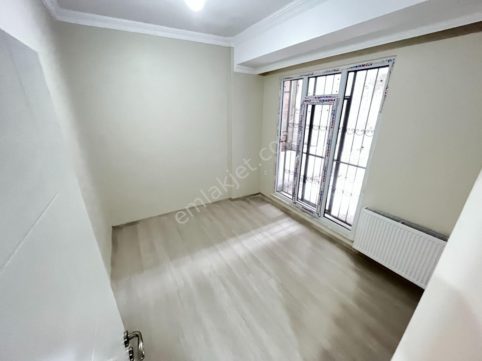 https://imaj.emlakjet.com/listing/13247384/89DCED89F2AC9FAA0BB96A30139124BA13247384.JPG