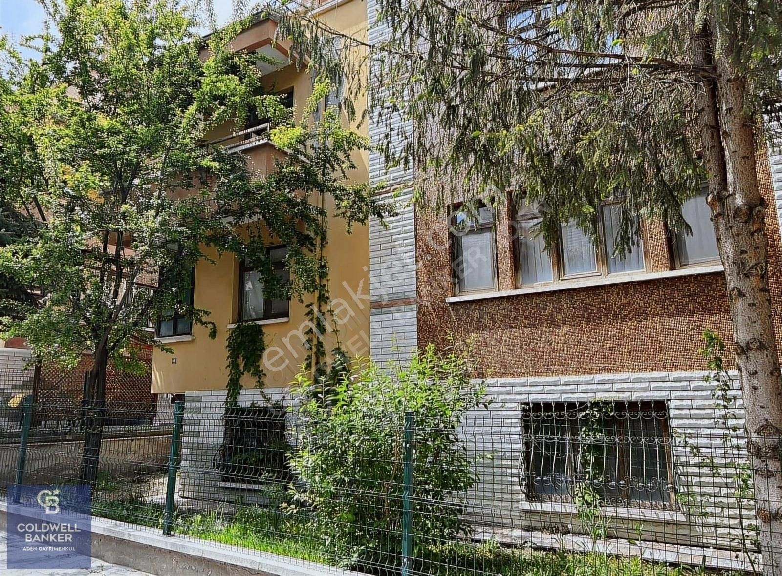 Etimesgut Ayyıldız Satılık Villa ETİMESGUT AYYILDIZ'DA 6+2 VİLLA