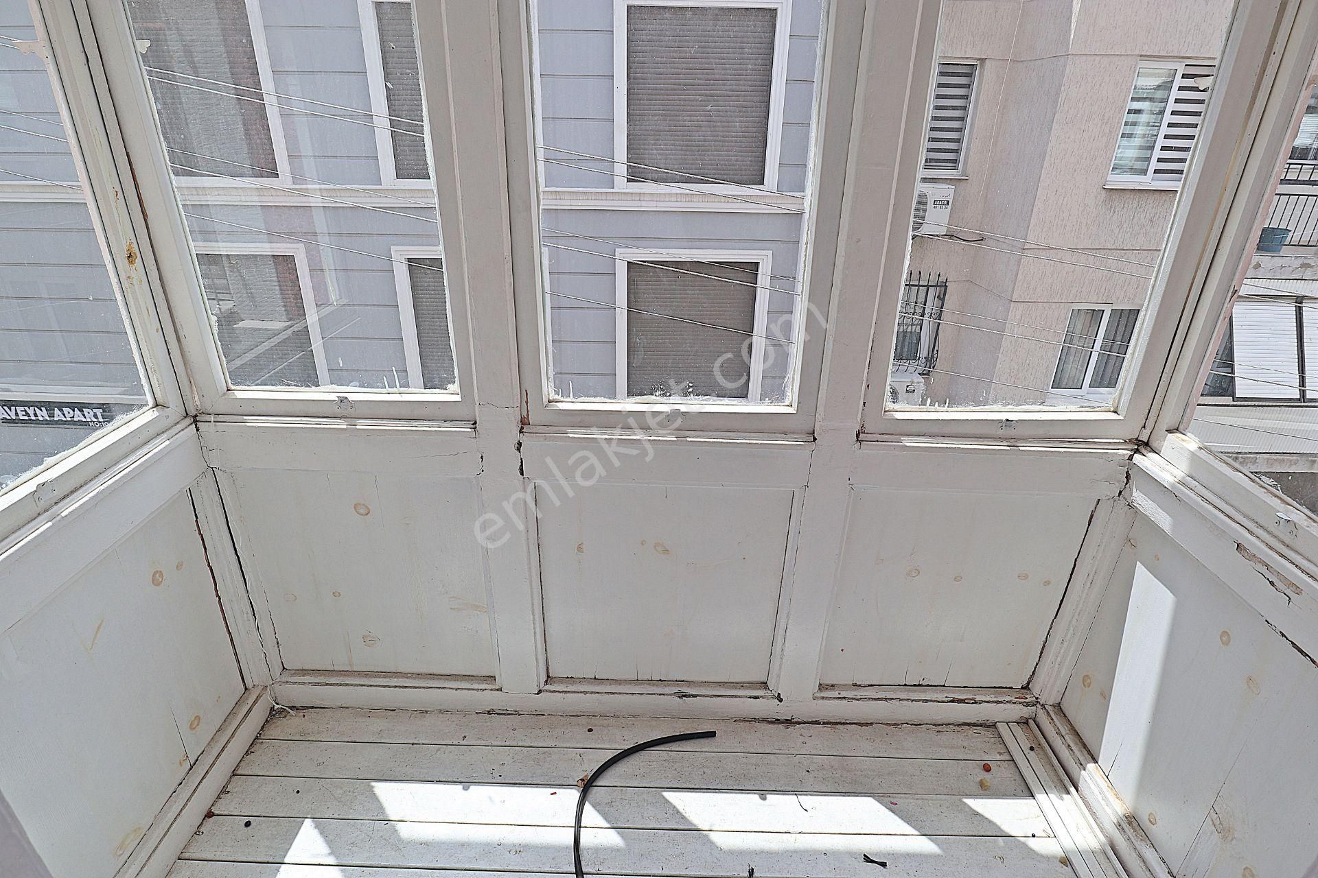 Göztepe Küçükyalıda Müstakil 4 Katlı Satılık Cumbalı Bina - Görsel 21