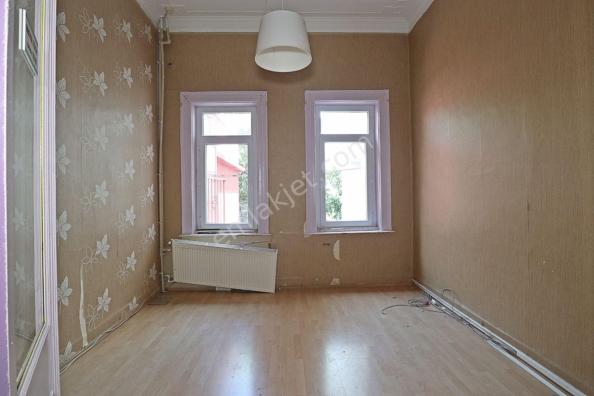 Göztepe Küçükyalıda Müstakil 4 Katlı Satılık Cumbalı Bina - Görsel 6