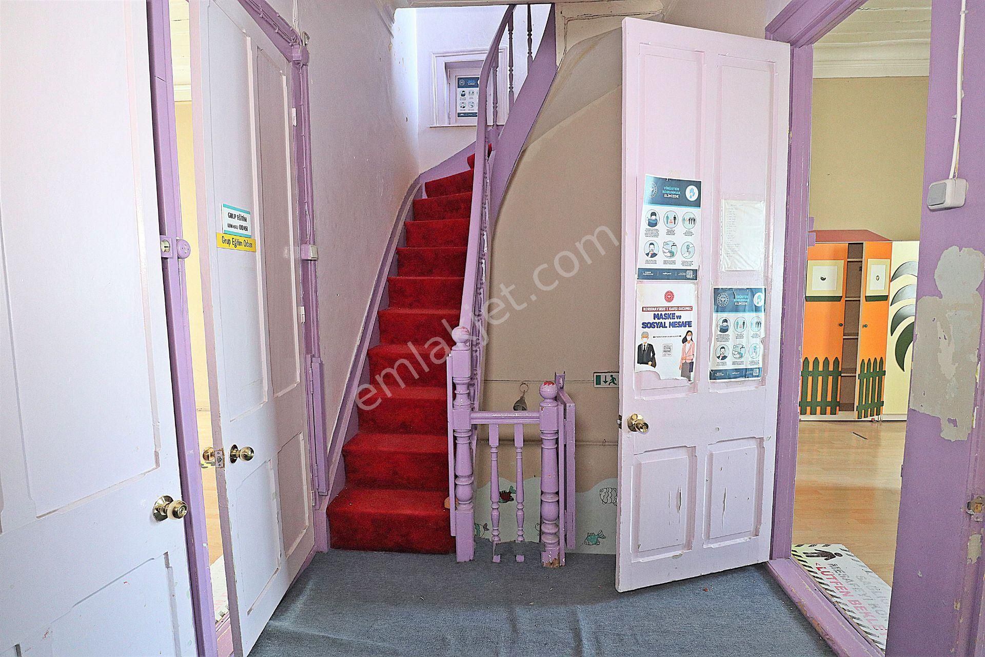Göztepe Küçükyalıda Müstakil 4 Katlı Satılık Cumbalı Bina - Görsel 28