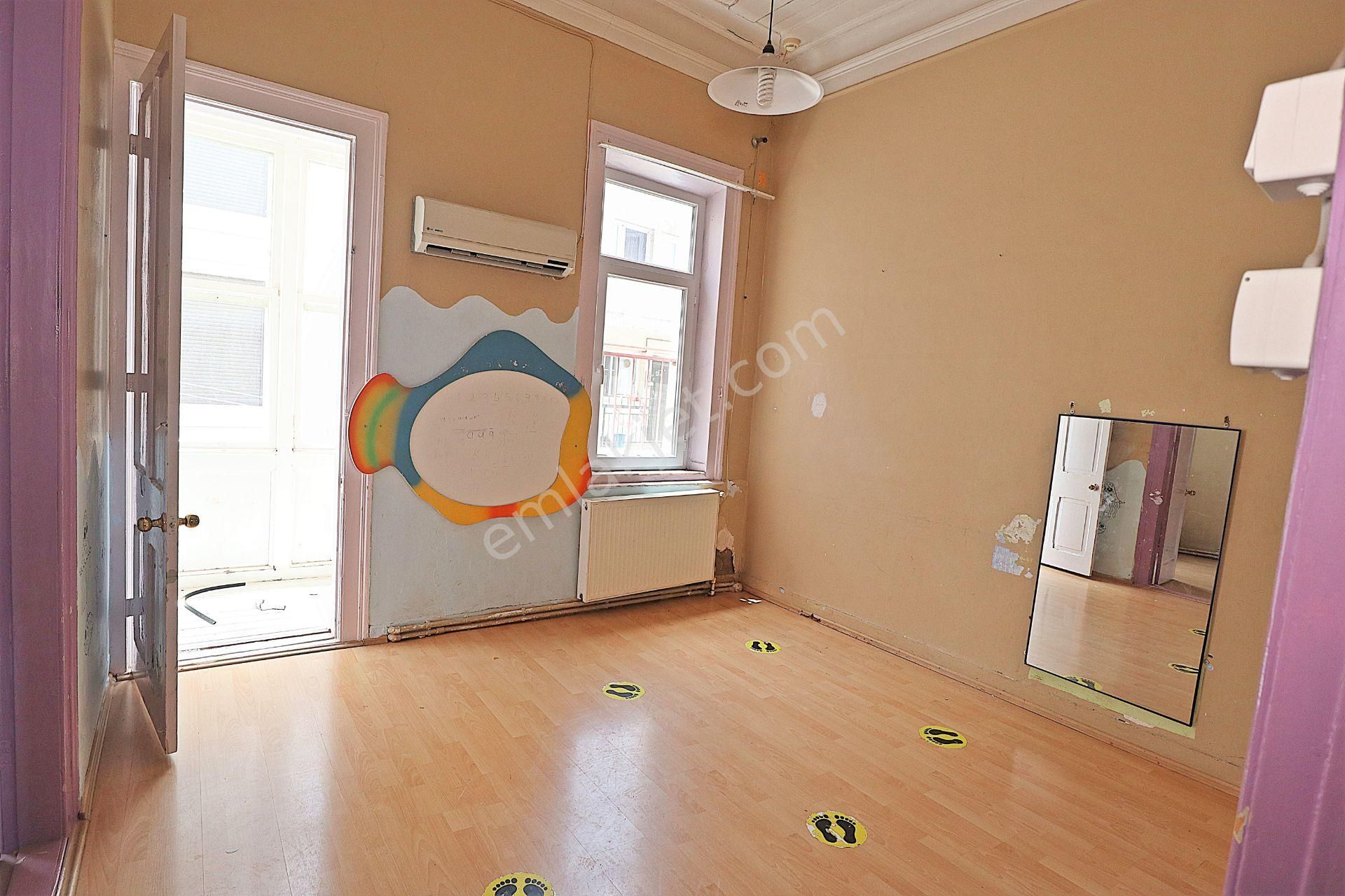 Göztepe Küçükyalıda Müstakil 4 Katlı Satılık Cumbalı Bina - Görsel 20