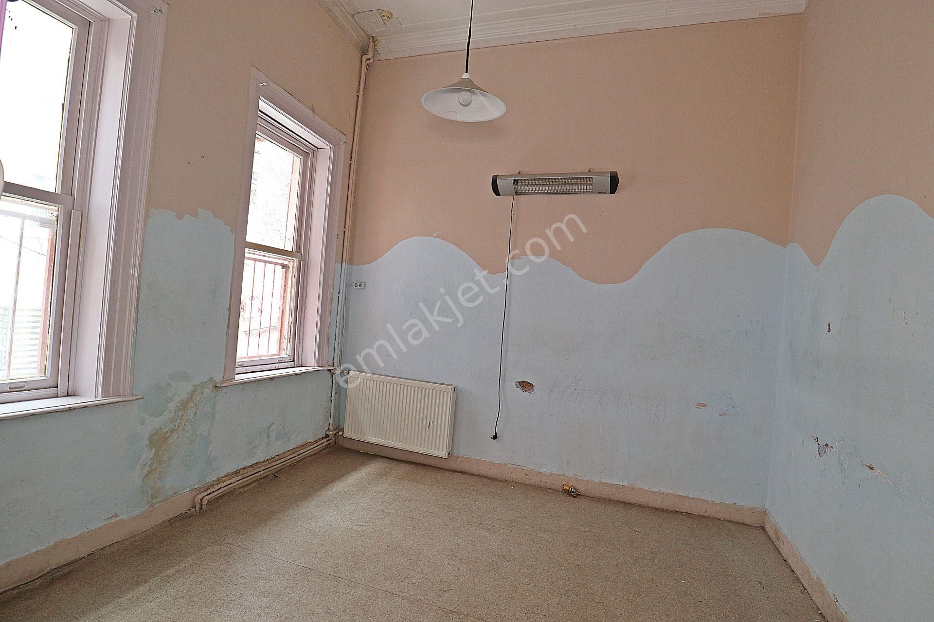 Göztepe Küçükyalıda Müstakil 4 Katlı Satılık Cumbalı Bina - Görsel 5