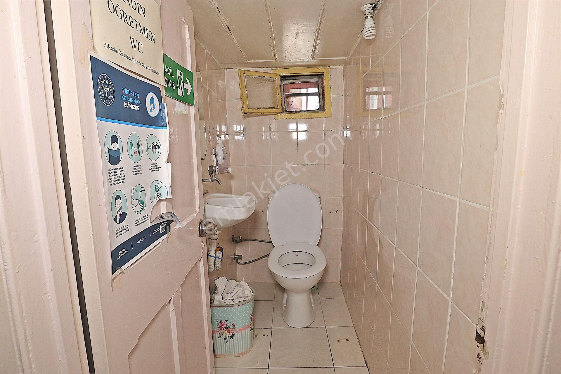 Göztepe Küçükyalıda Müstakil 4 Katlı Satılık Cumbalı Bina - Görsel 16