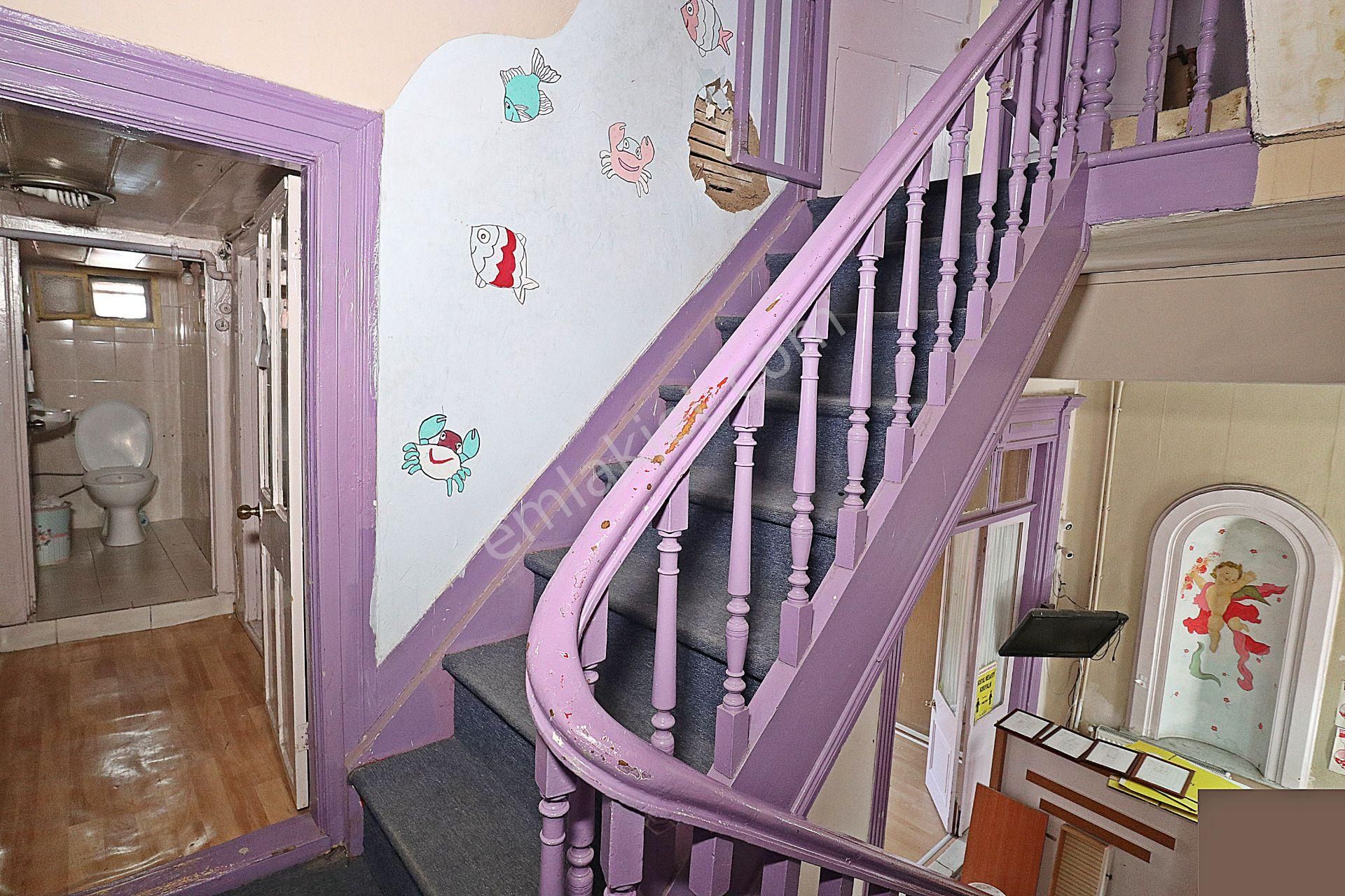 Göztepe Küçükyalıda Müstakil 4 Katlı Satılık Cumbalı Bina - Görsel 13