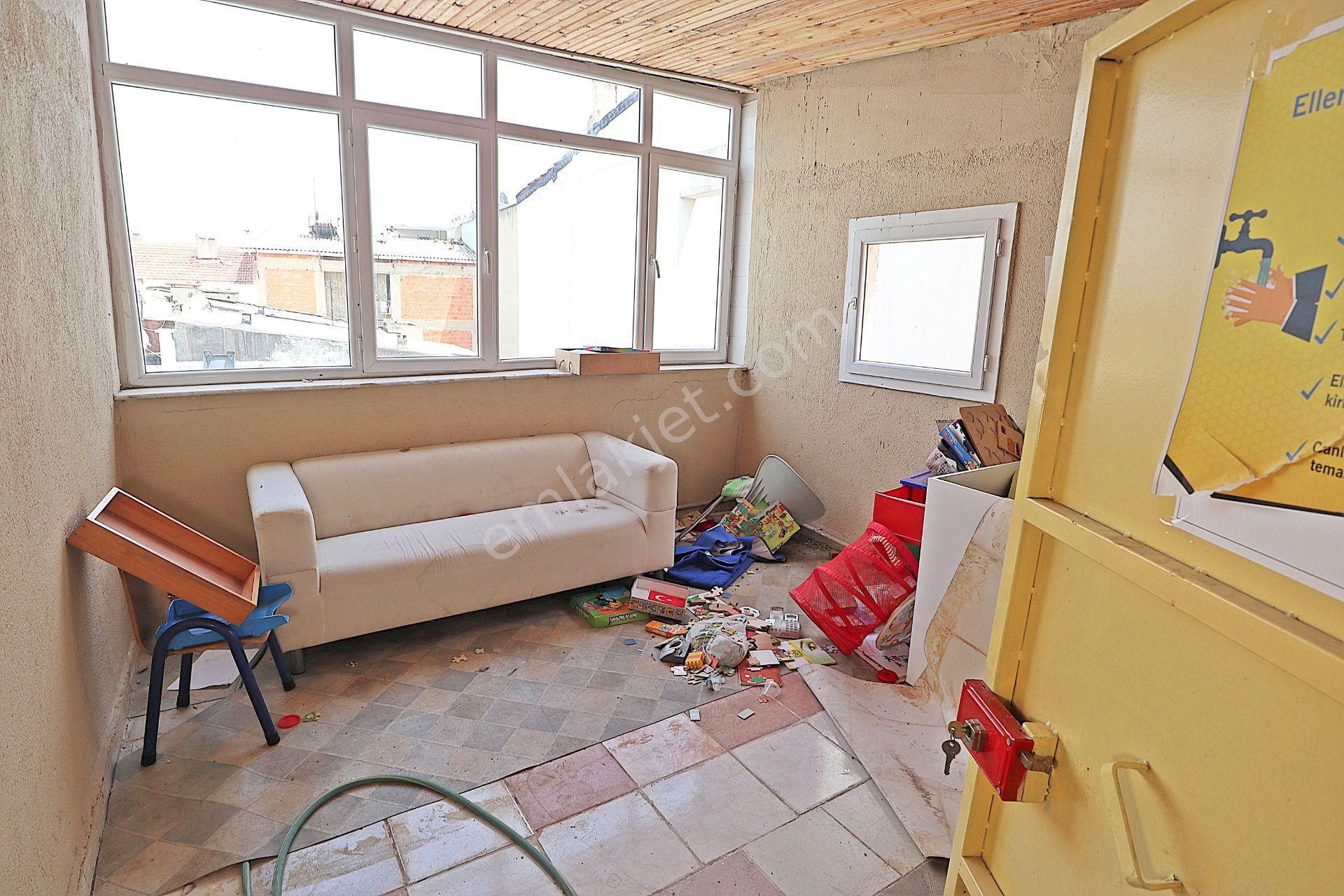 Göztepe Küçükyalıda Müstakil 4 Katlı Satılık Cumbalı Bina - Görsel 29