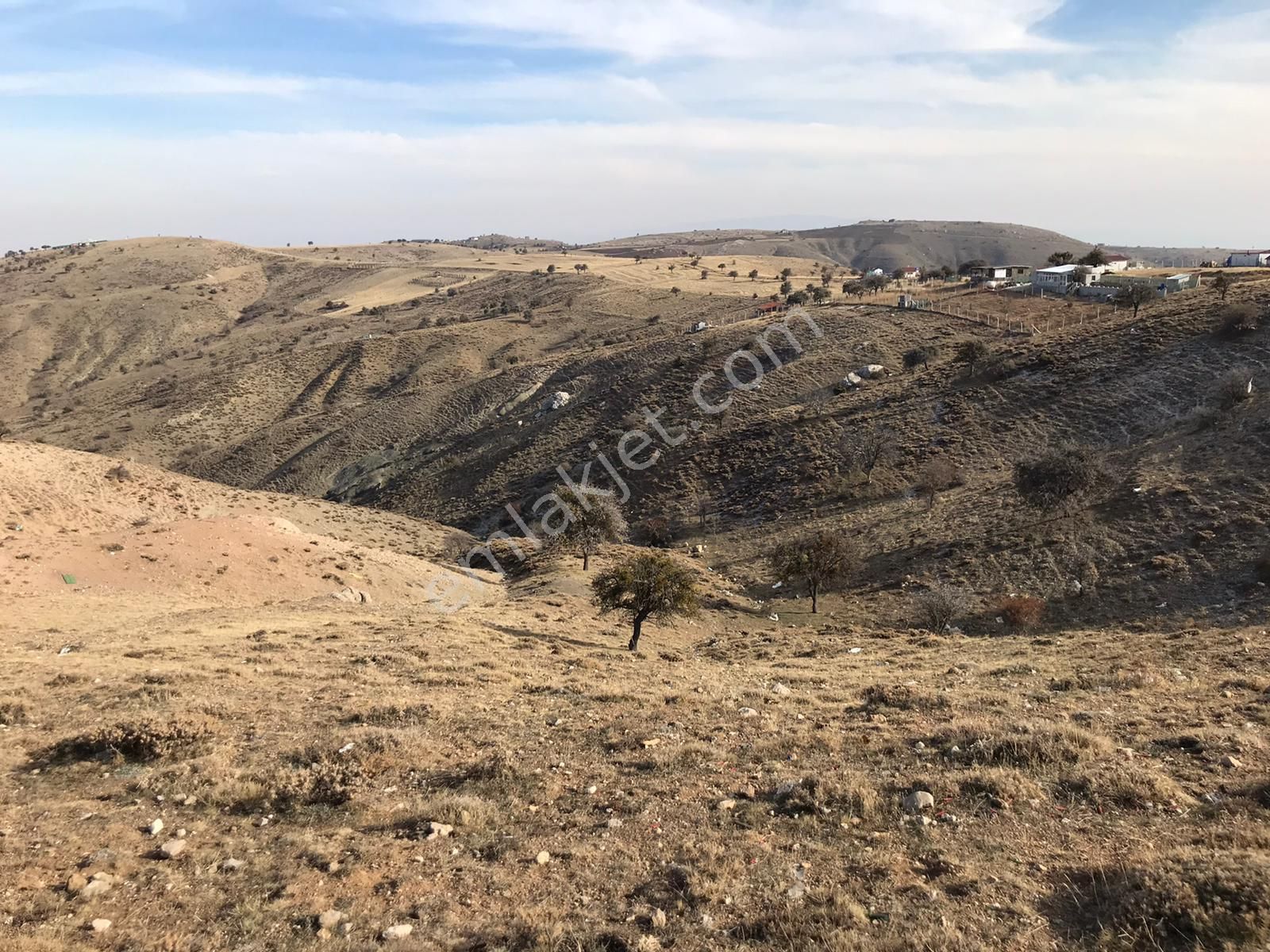 Keçiören Bağlum Güzelyurt Satılık Tarla Keçiören Bağlum'da Yatırımlık 1215 Metre Arsa