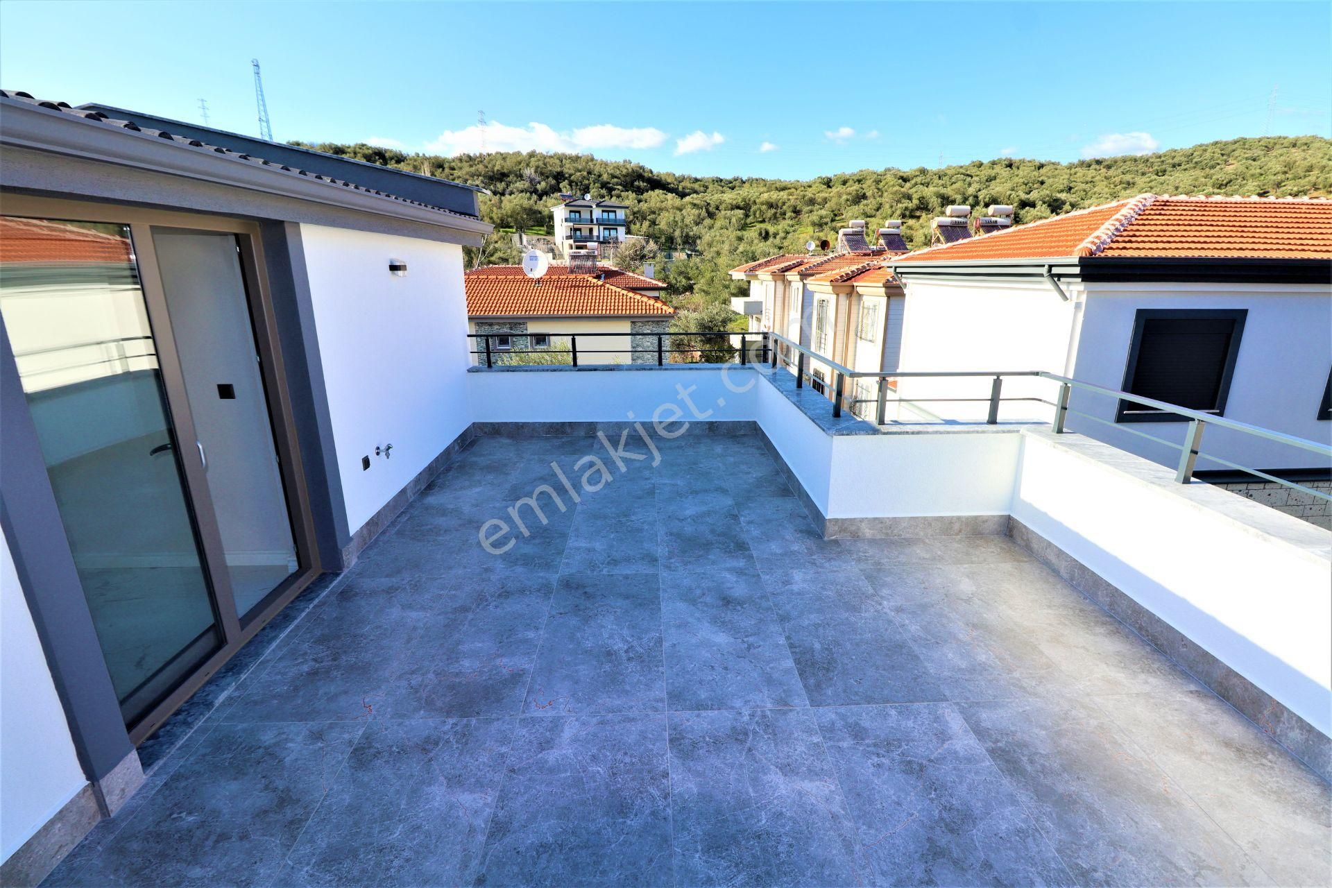 Altınoluk'ta Tek Başına Müstakil 5+1 Süper Lüks - Görsel 29